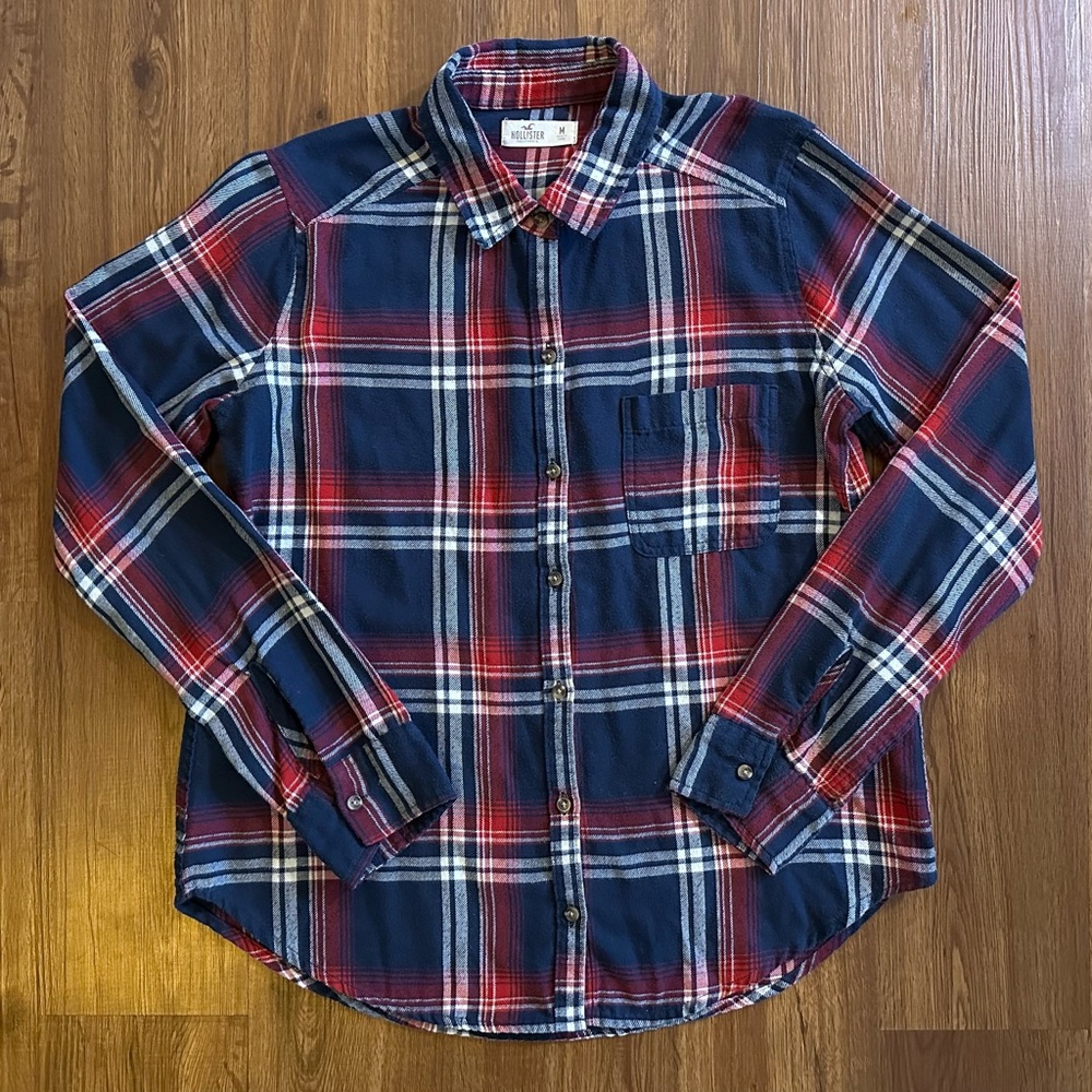 Hollister Women's Red and Blue Plaid Button Down Shirt
